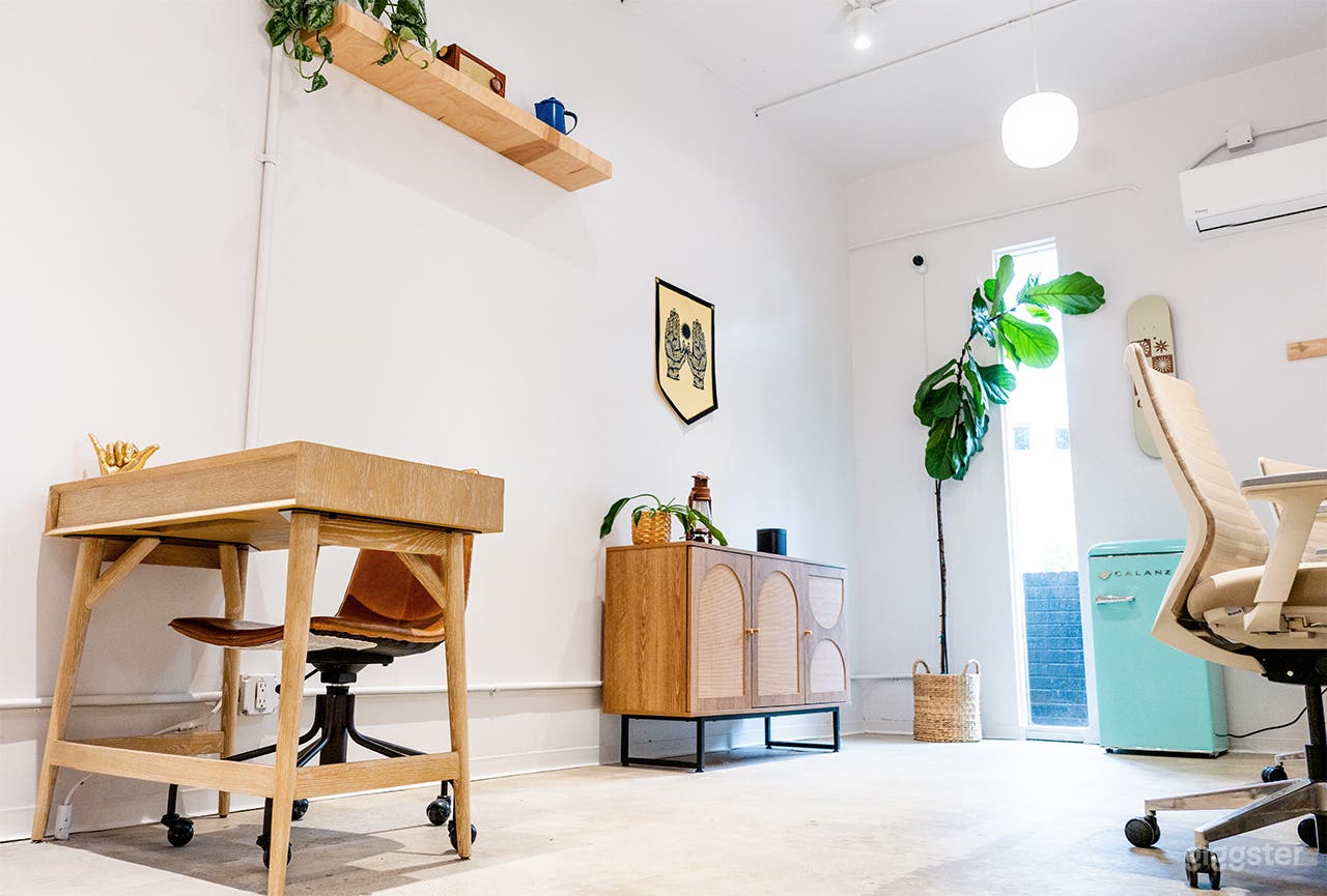 Bright &amp; Coastal Studio in Carlsbad Village Photo 4