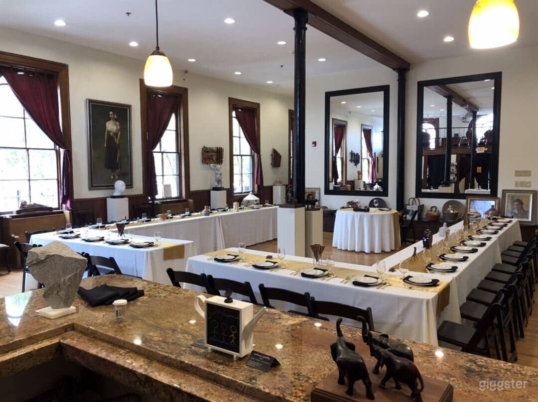  Uniquely World-Class Sculpture Studio &amp; Gallery Photo 2