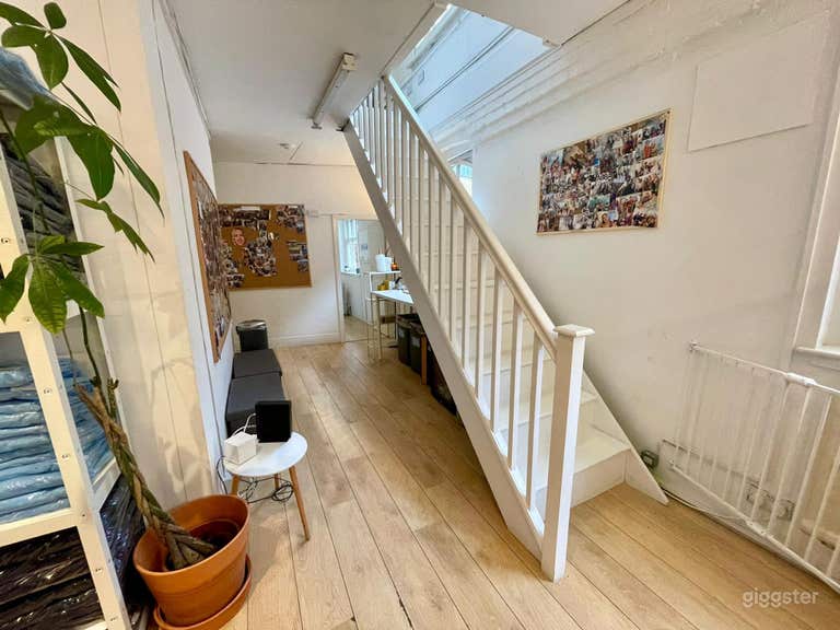  Fully Equipped 18-Desk Office and Meeting Space 