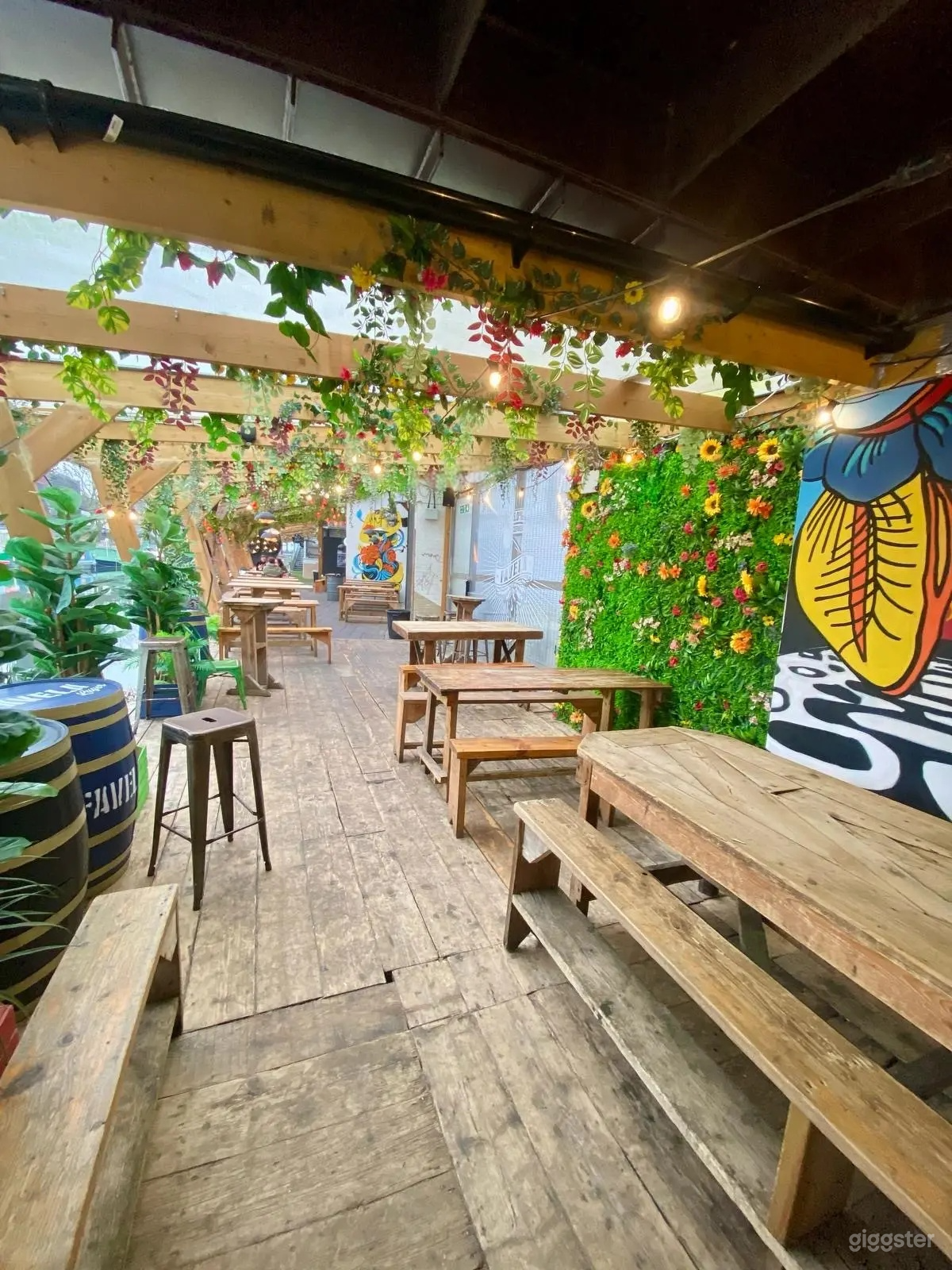 THE ASTRODECK TERRACE Photo 3