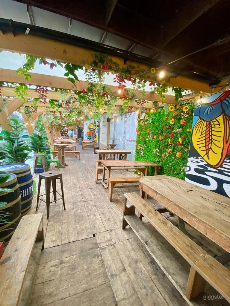  THE ASTRODECK TERRACE 