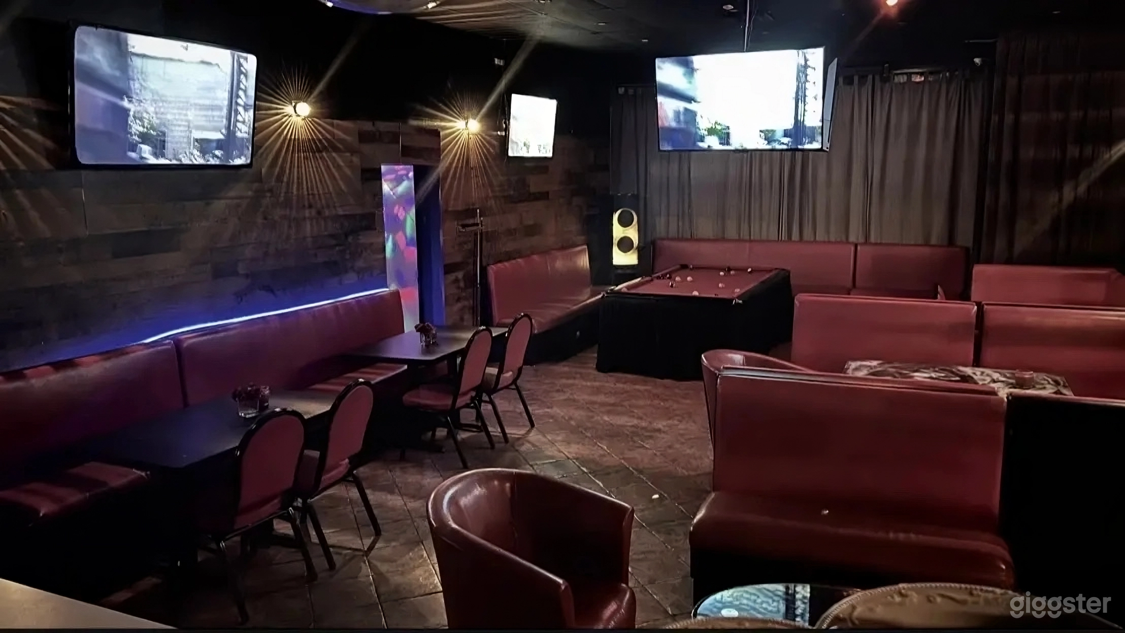 Entertainment Room Photo 2