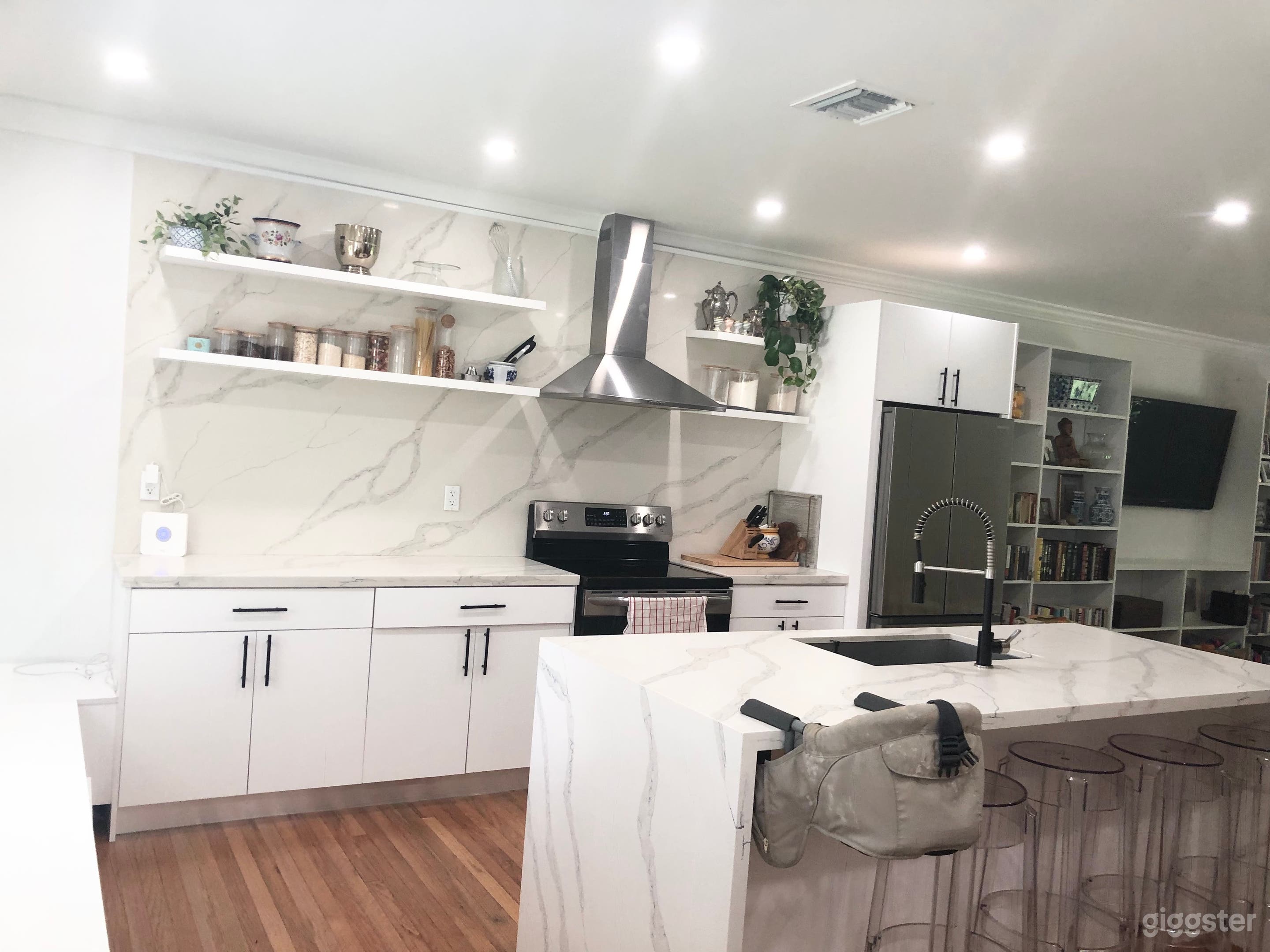 Modern bungalow in Coral Gables Photo 2