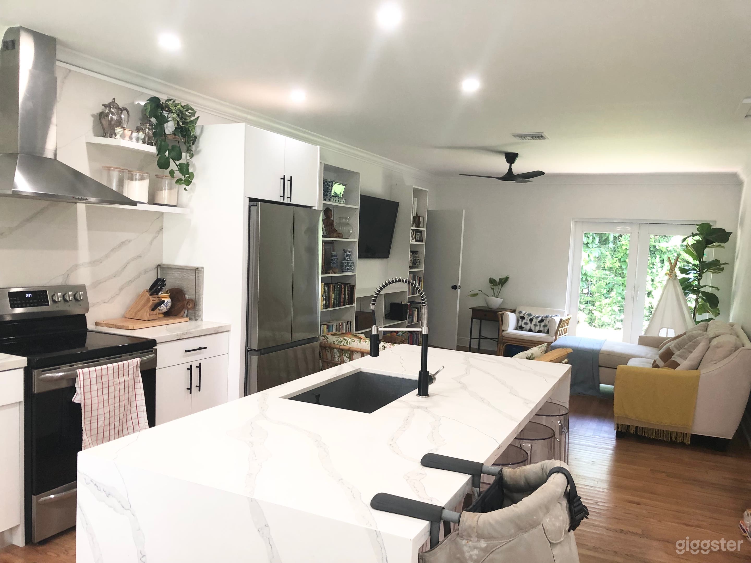 Modern bungalow in Coral Gables Photo 1