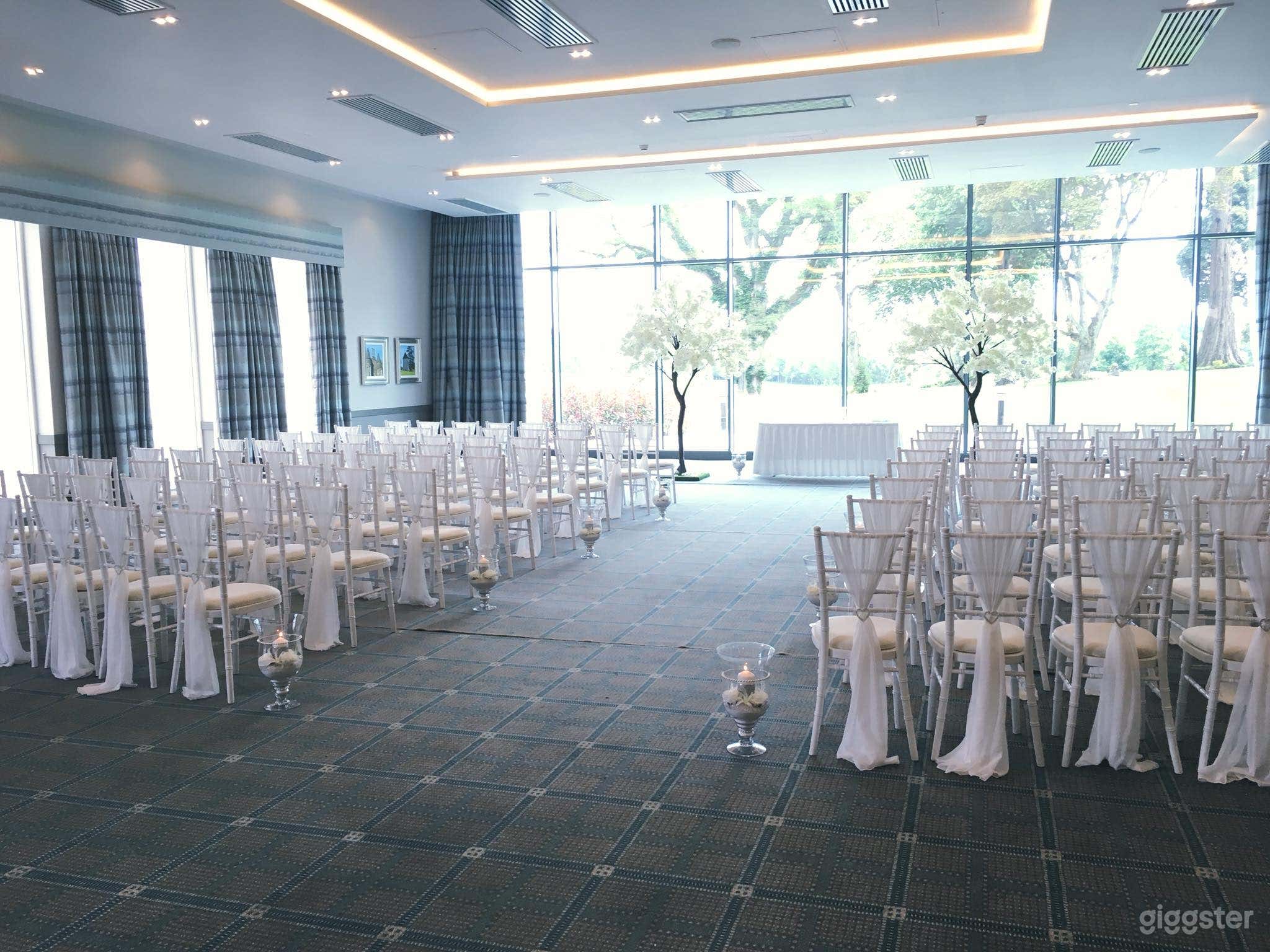 Gorgeous Ballroom with Golf Course View Photo 3