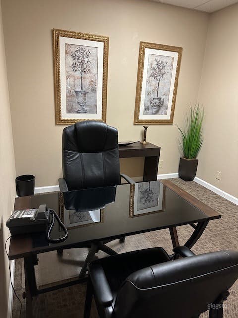  The Pike, Day Office 