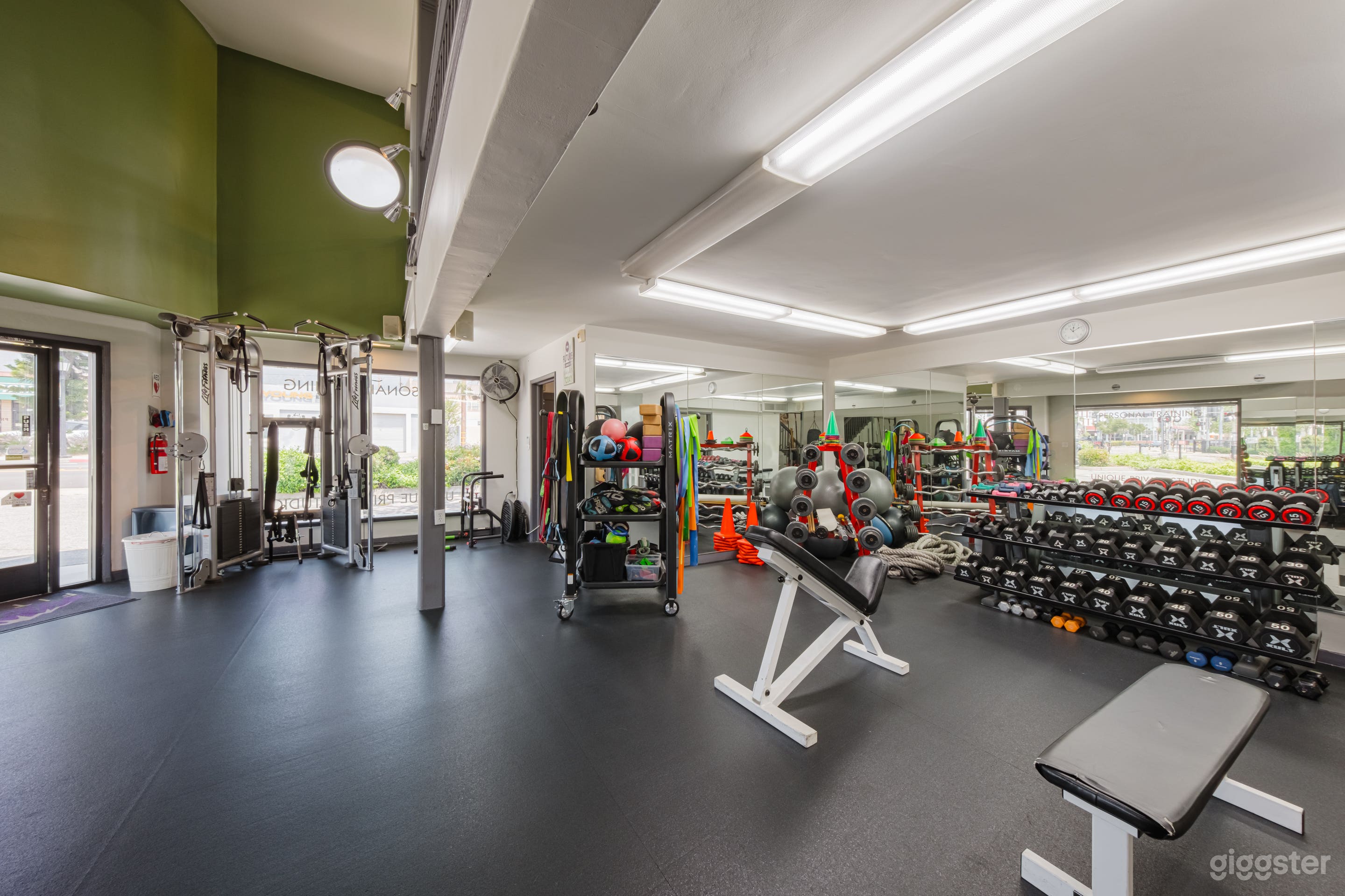 POWER PLAY: PREMIER FITNESS HUB Photo 2