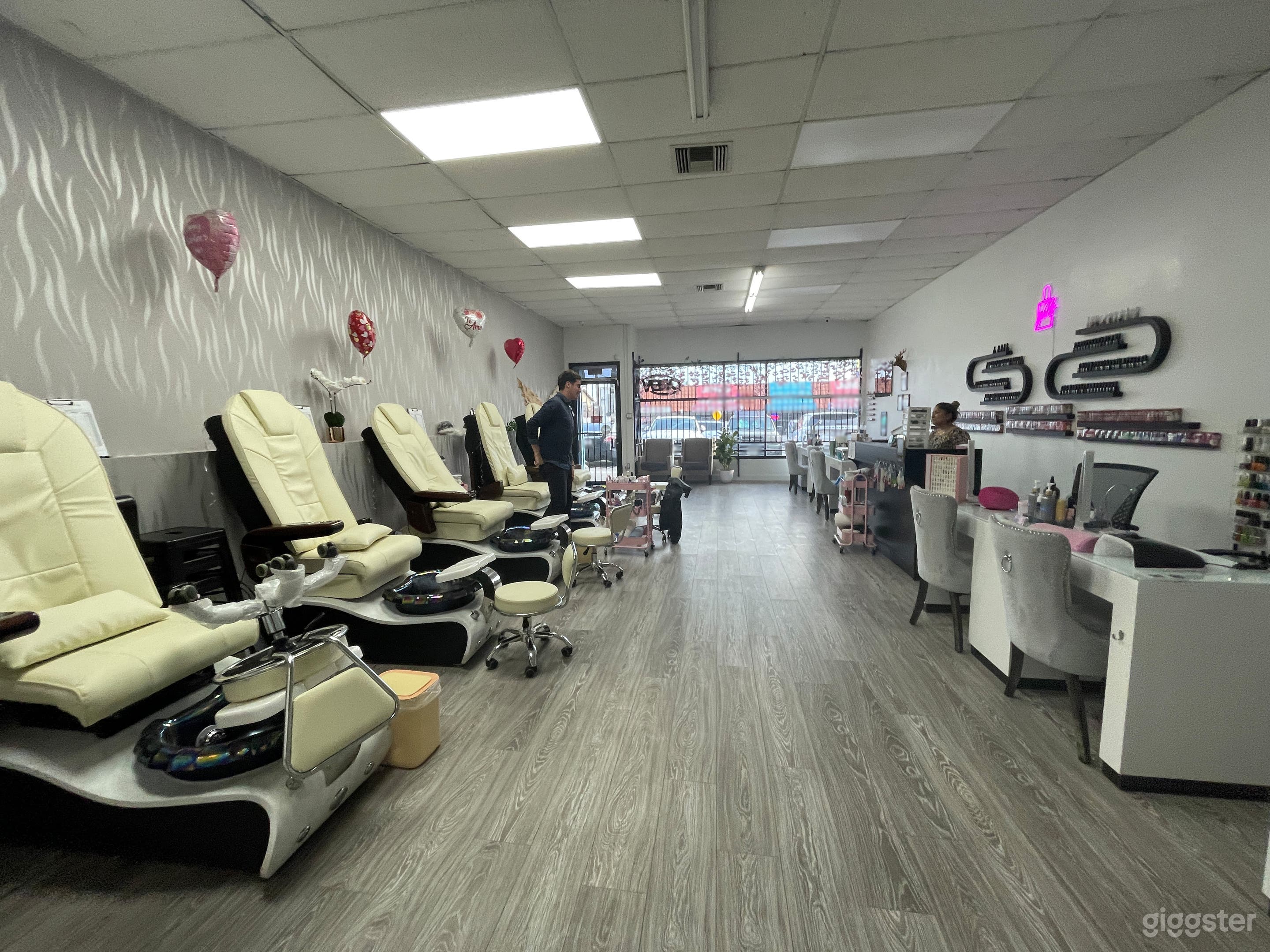 Contemporary Nail Salon Photo 2