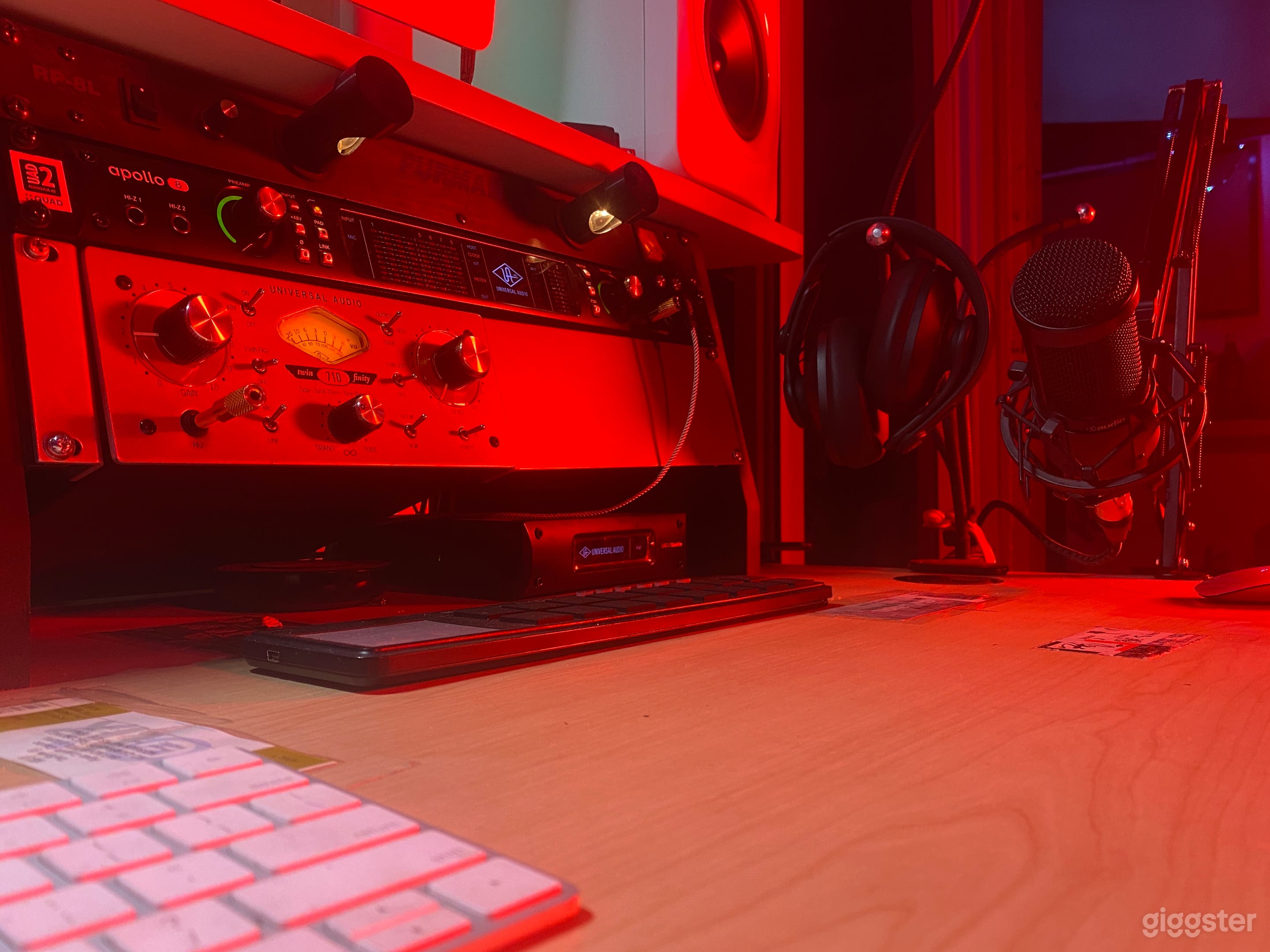 Open space w Green Screen Wall (Recording Studio) Photo 3