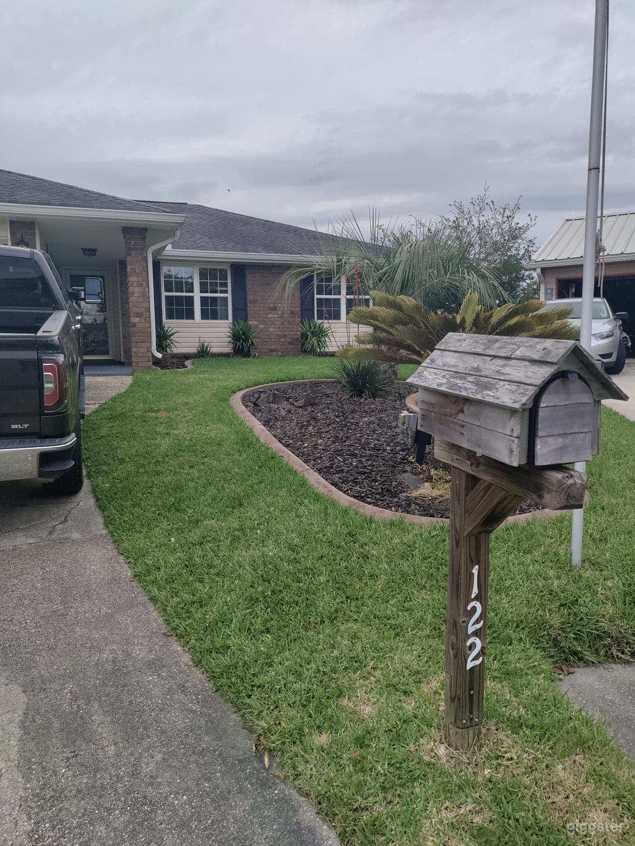 Beautiful Waterfront Oasis Photo 2