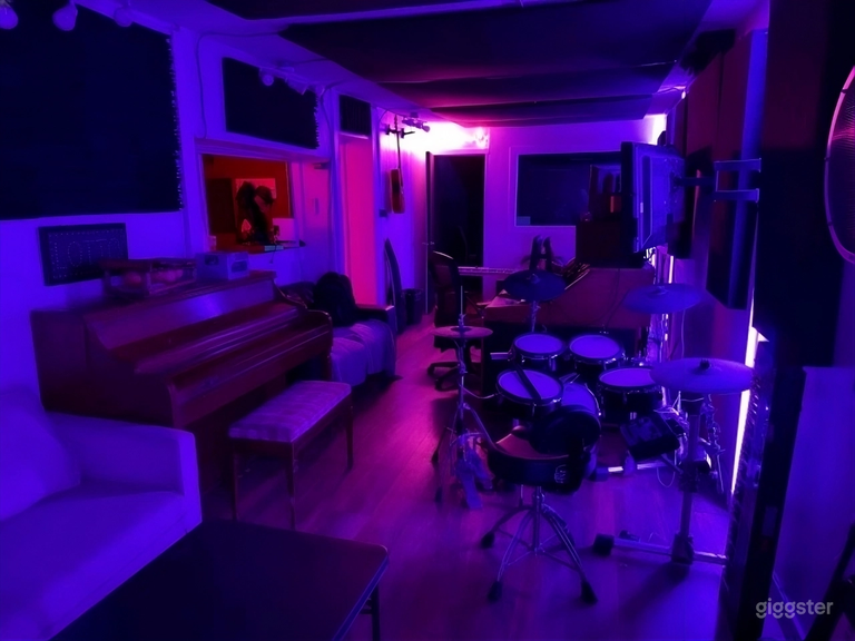  Versatile Content Studio for Events & Productions 