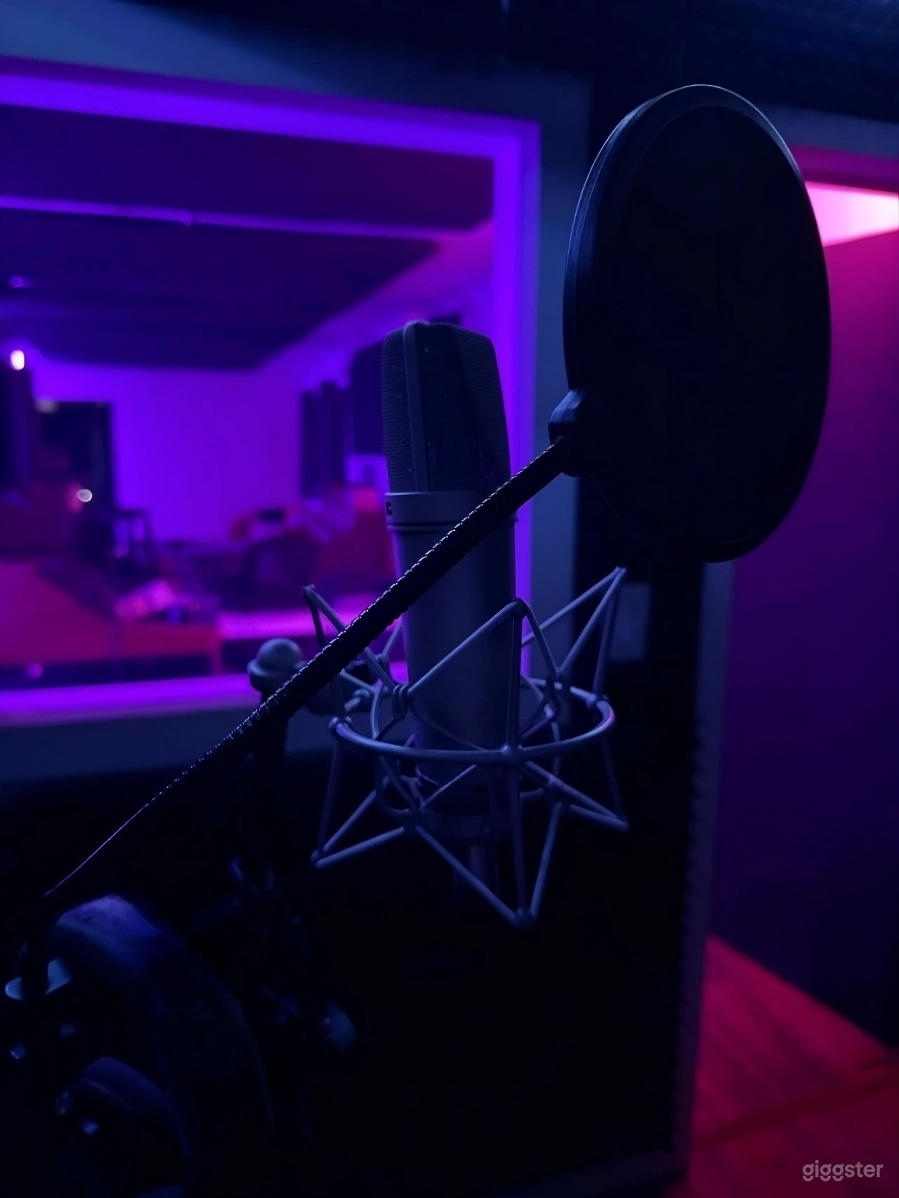 Versatile Content Studio for Events & Productions Photo 4