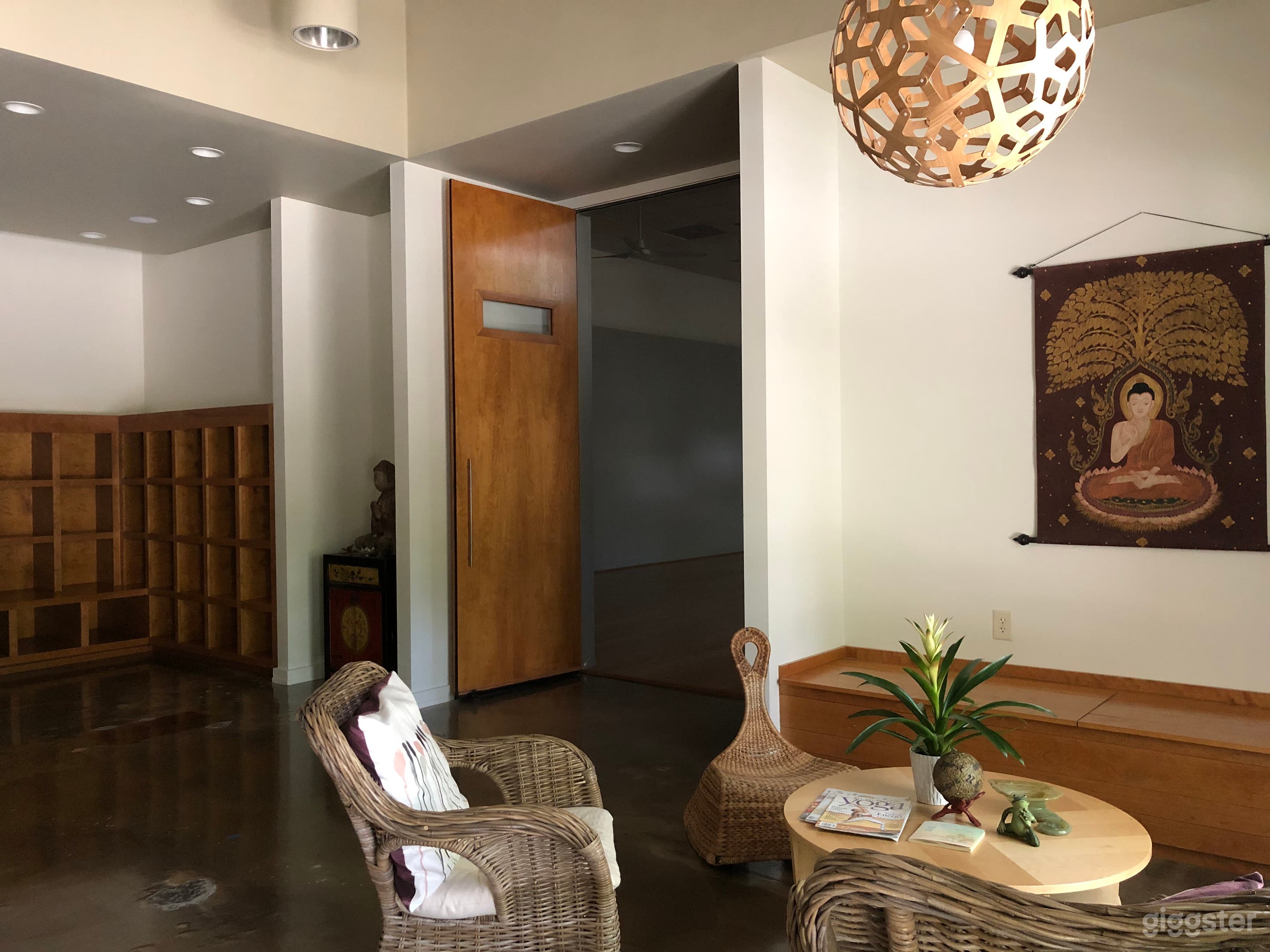 Vista Yoga entry way.