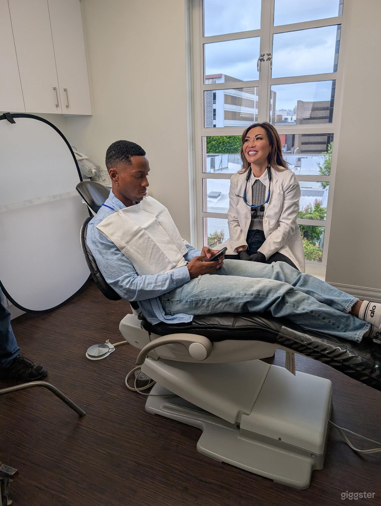 Dental Office in Beverly Hills: Film-Ready Space Photo 2