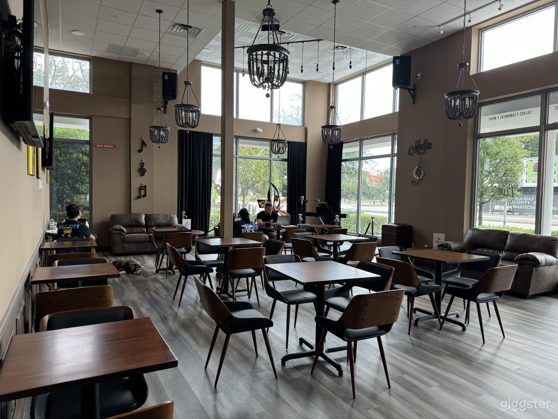 Perfect Space! Photo 4