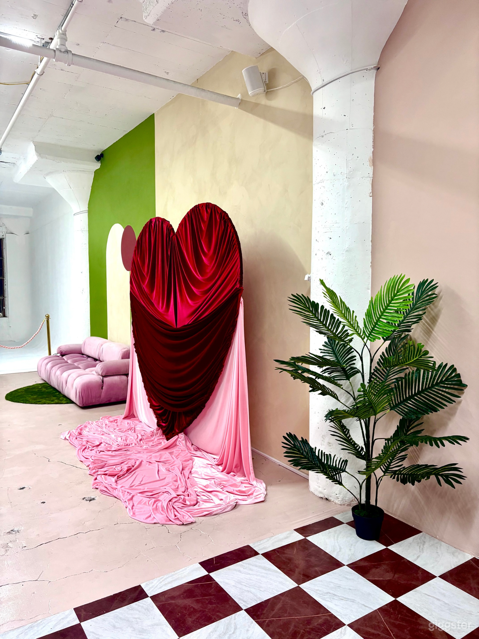 DTLA Creative Studio with Cabaret Stage &amp; Boudoir Sets Photo 2