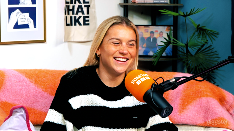  Alessia Russo in Finchley Studios&#x27; Lounge Set. 