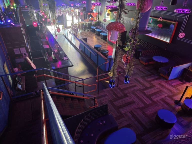  Immersive Bi-Level Club & VIP Lounge in Heart Of Downtown LV 
