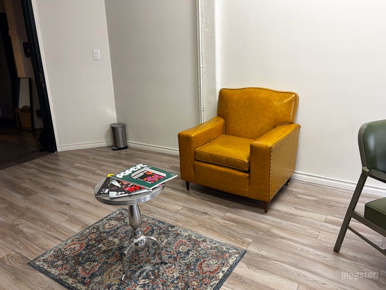   a collaborative environment, our space is designed to fit your needs. Perfect for team meetings, strategy sessions, remote work, or content planning, this space is a great alt busy cafes &amp; cramped offices 