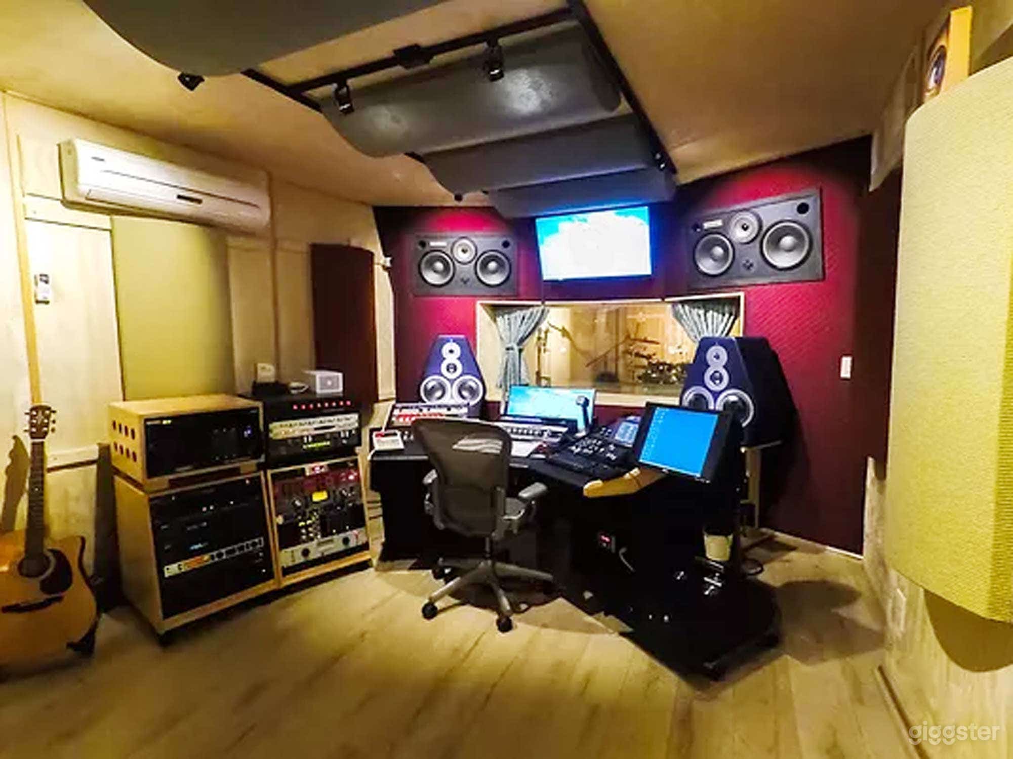 Recording Studio inside legendary Sound City Ctr Photo 1