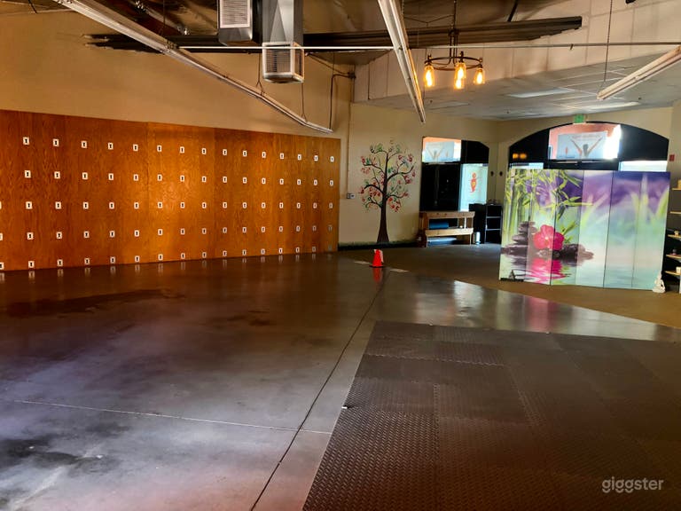  Quite and cozy Yoga studio 