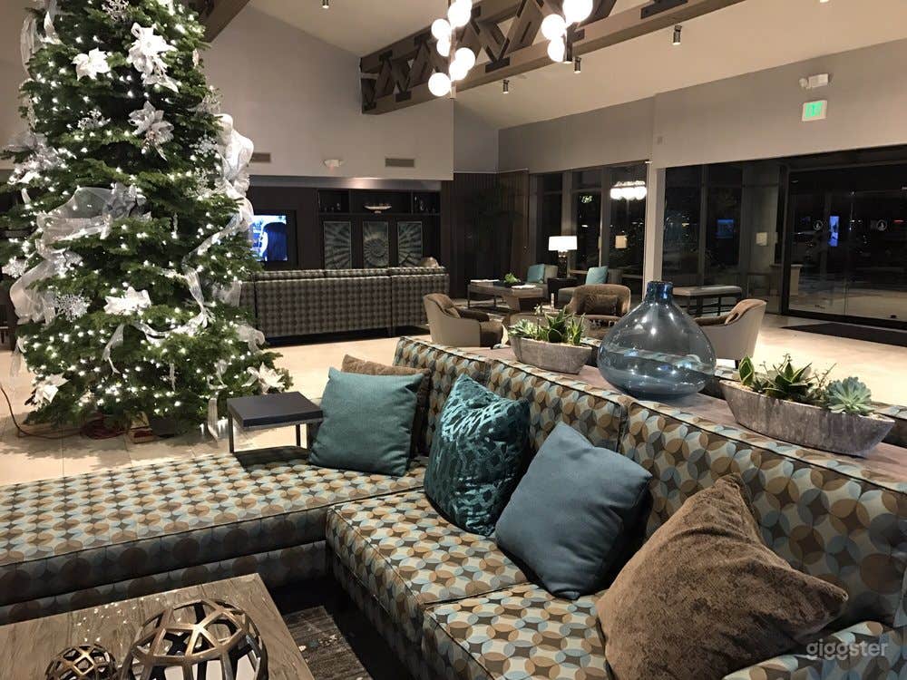 The Embarcadero Room in Oakland Photo 4