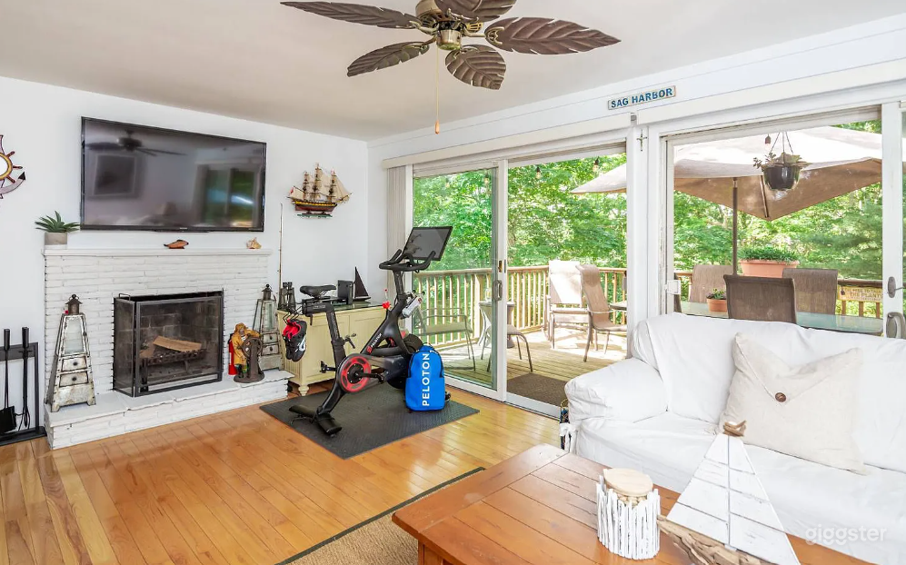 Quaint Sag Harbor Home Photo 4