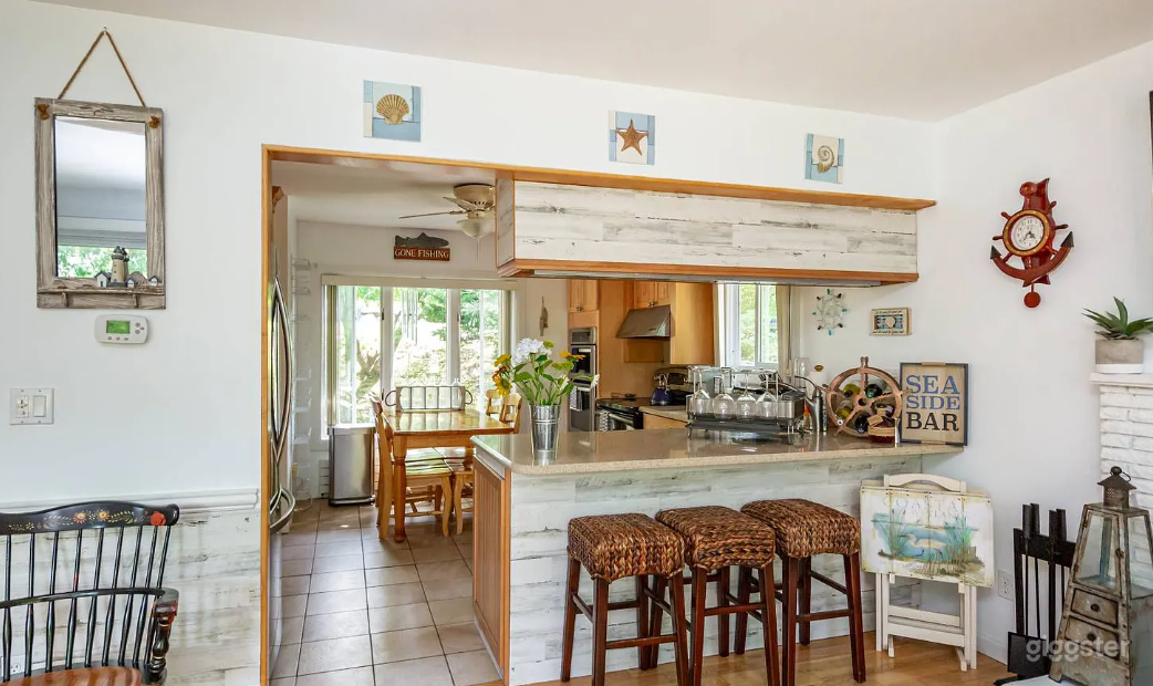 Quaint Sag Harbor Home Photo 3