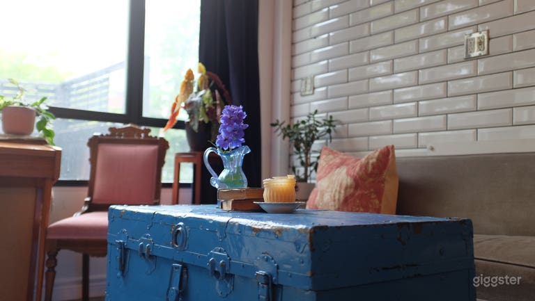 Estudio de Grabación y Creativo con Inspiración Vintage 