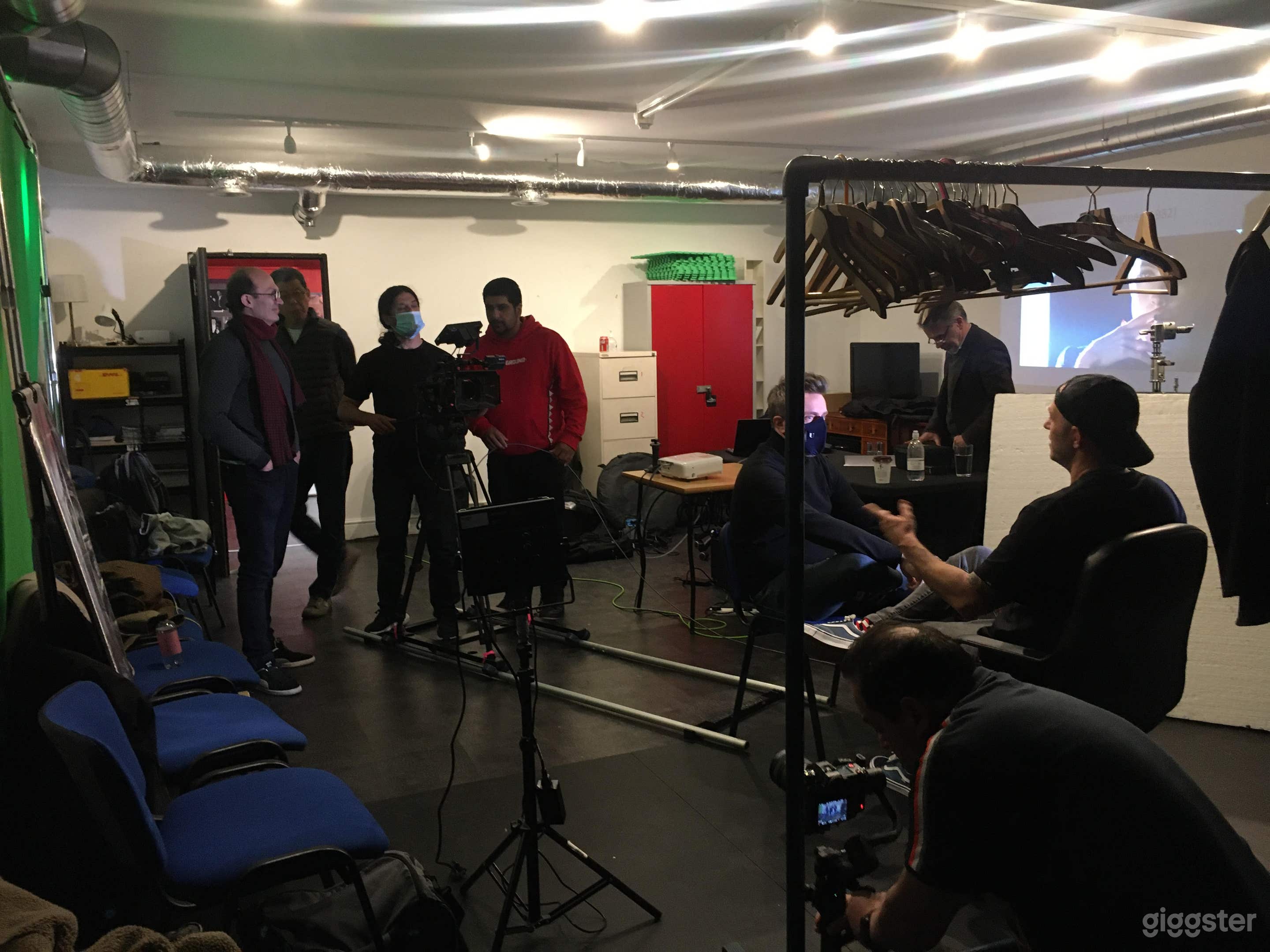 Rehearsal / Film Shooting Room in Central London Photo 4