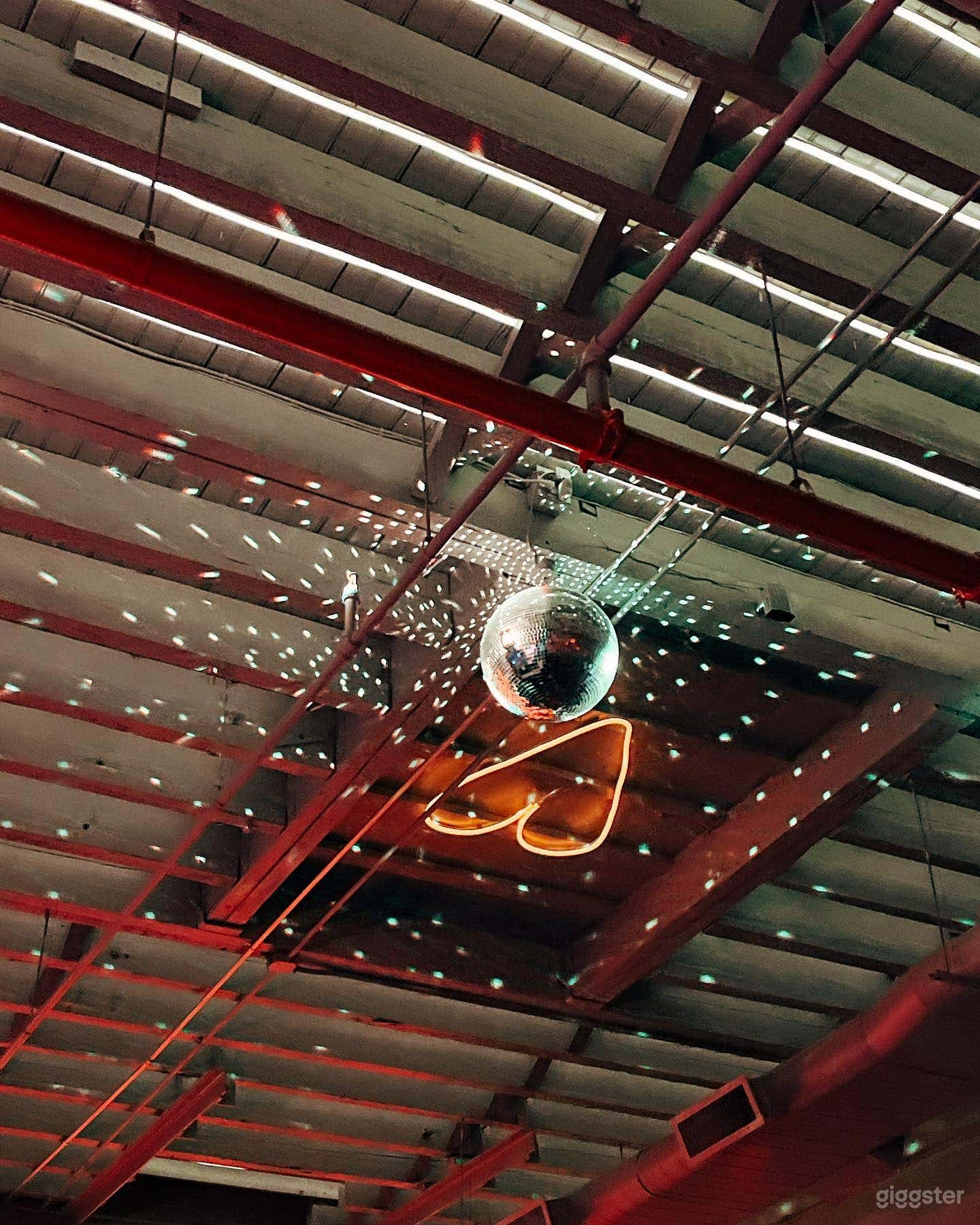 Brooklyn Modern Bar with Natural Light  Photo 4