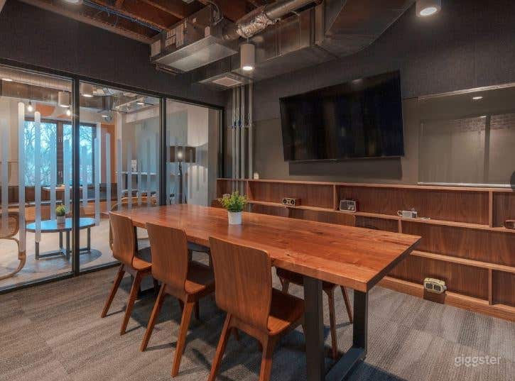 Radio Room Meeting Space in Cincinnati Photo 2