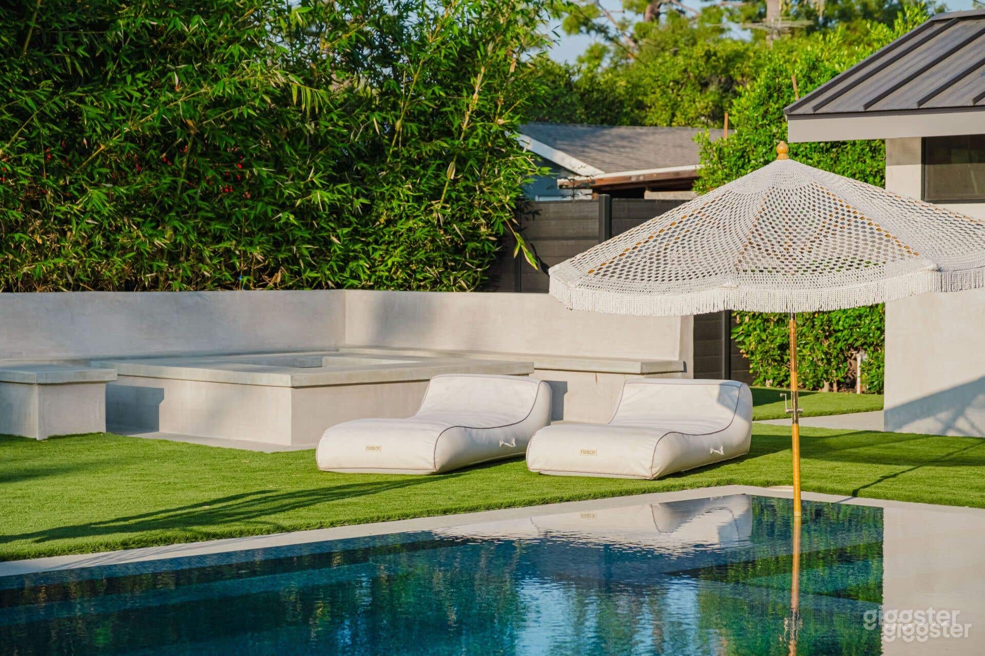 MODERN VINTAGE OUTDOOR POOL  Photo 2