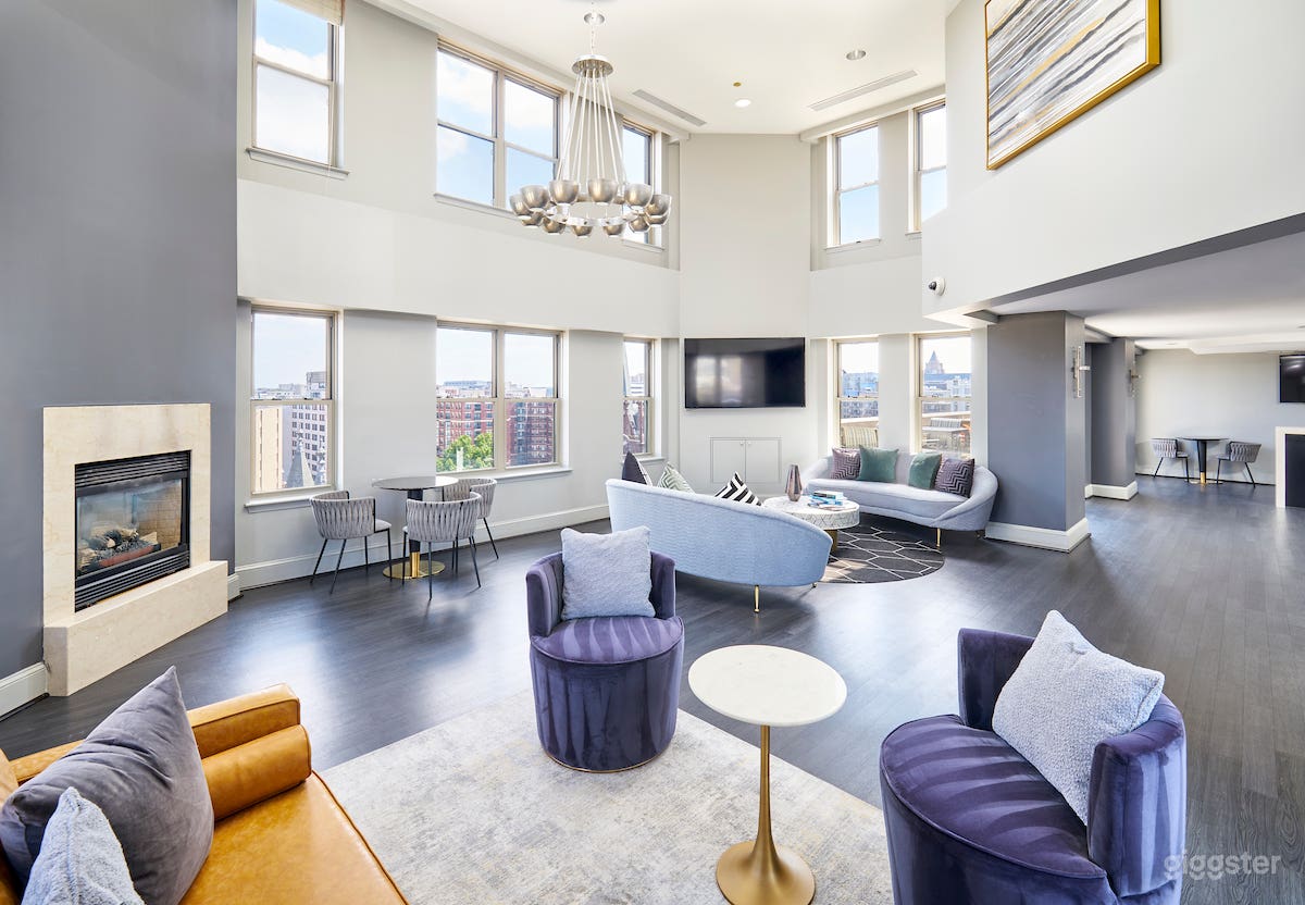 Charming, Spacious Club Room in DuPont Circle Photo 1