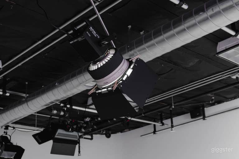  Sleek Rancho Cucamonga Studio for Photography/Film 