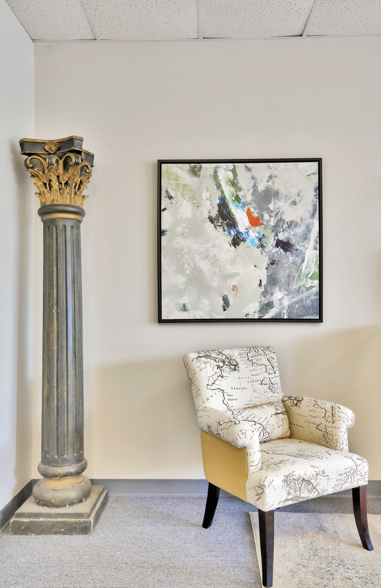  Huge Warehouse with Showroom 