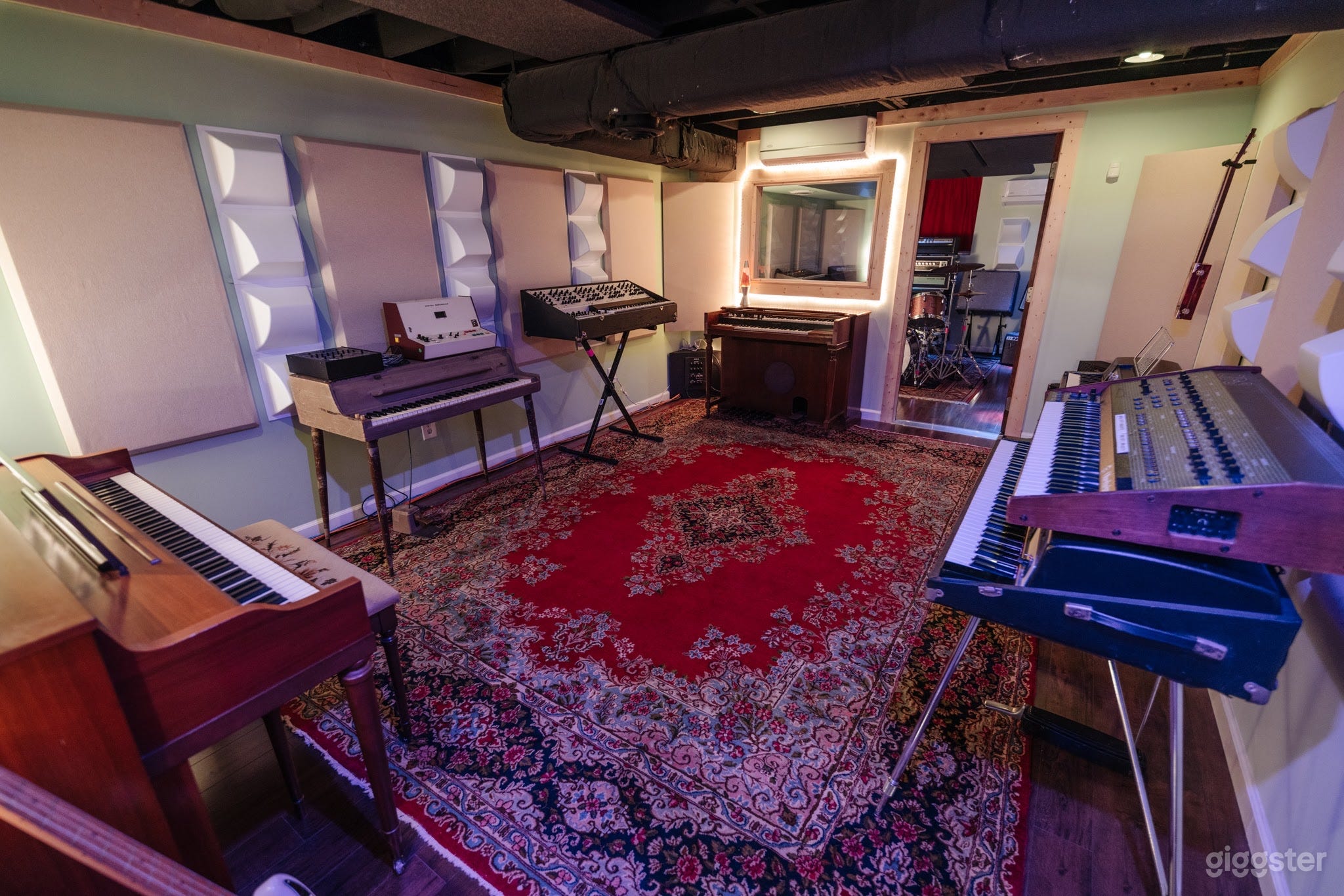Vibey Studio & Writing Space in East Nashville Photo 2