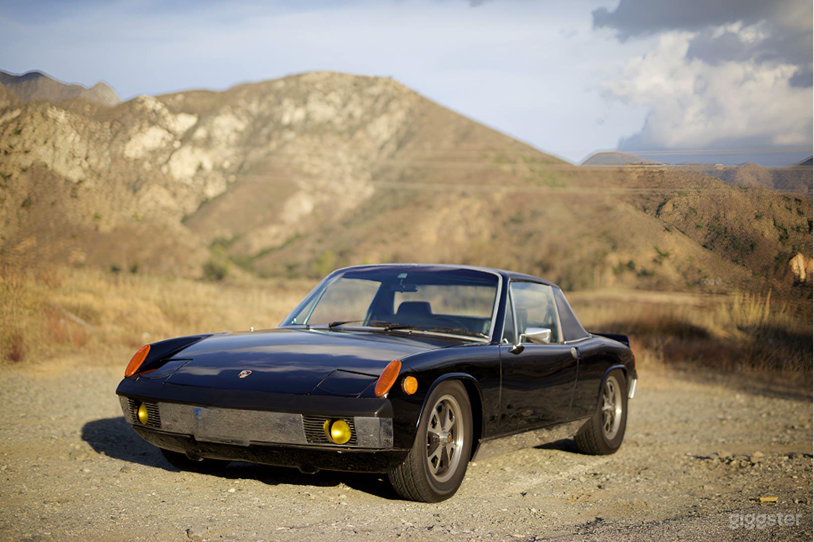 Classic 1970 Porsche 914 – Iconic Historical Vehicle Photo 1