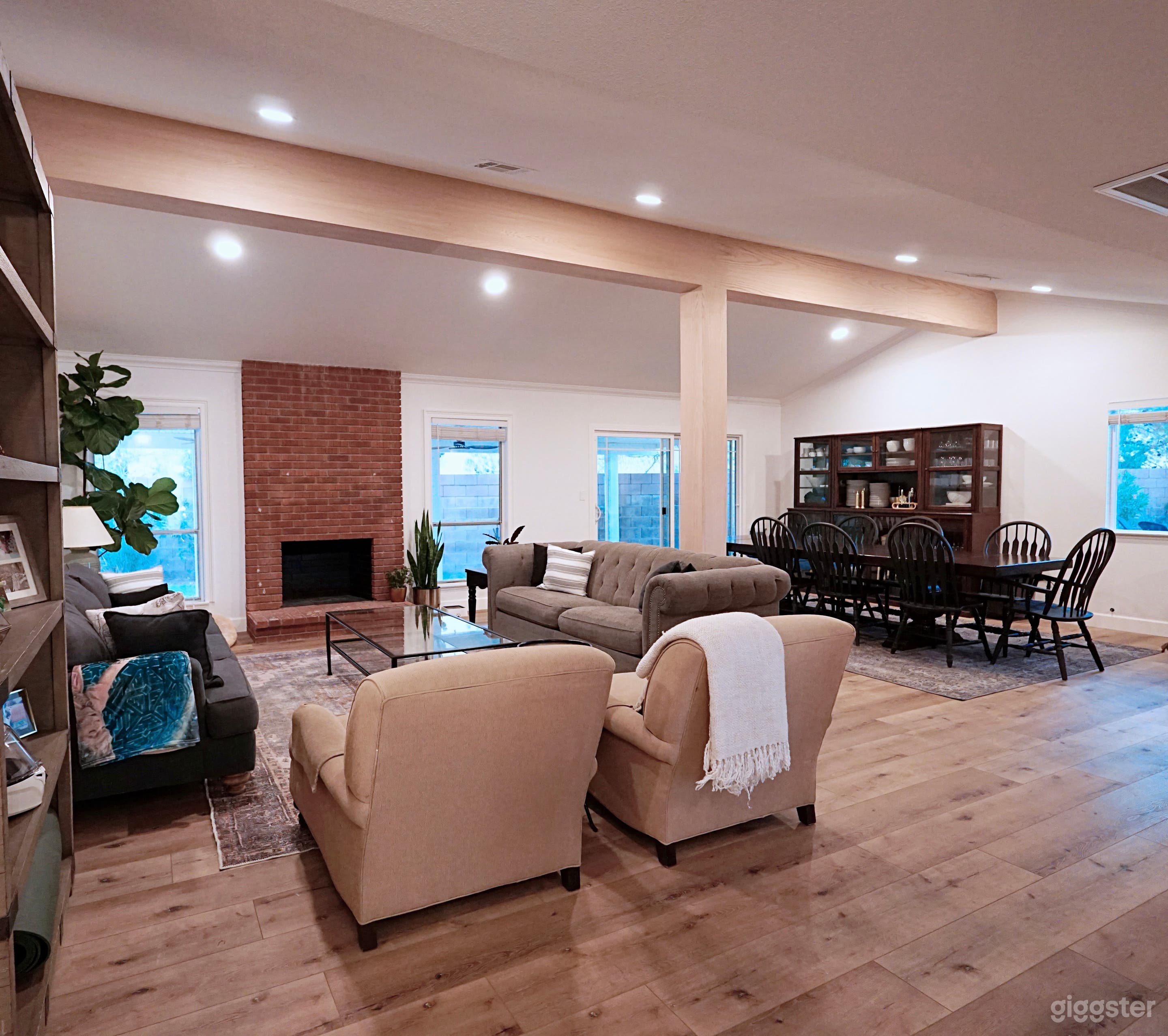 Beautiful, Open Floorplan Home with Large Yard & Pool! Photo 1