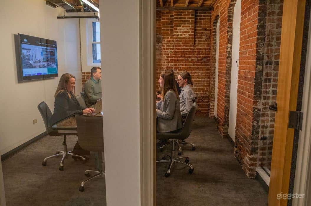 Great Large Conference Room in Denver Photo 3