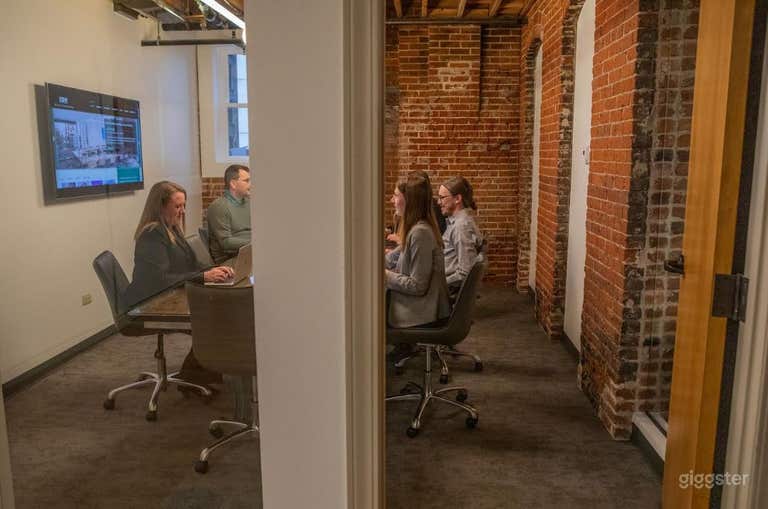  Great Large Conference Room in Denver 