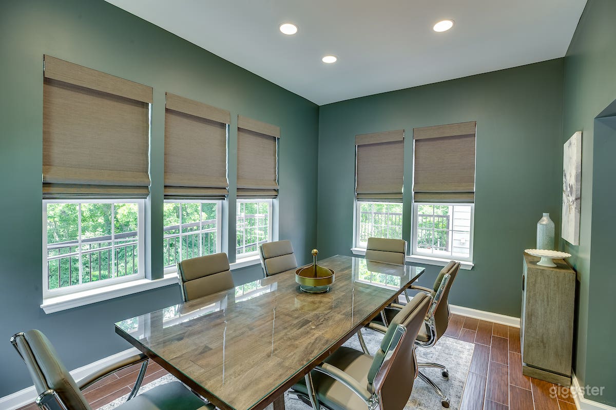 Classy Conference Room in Franklin Photo 2