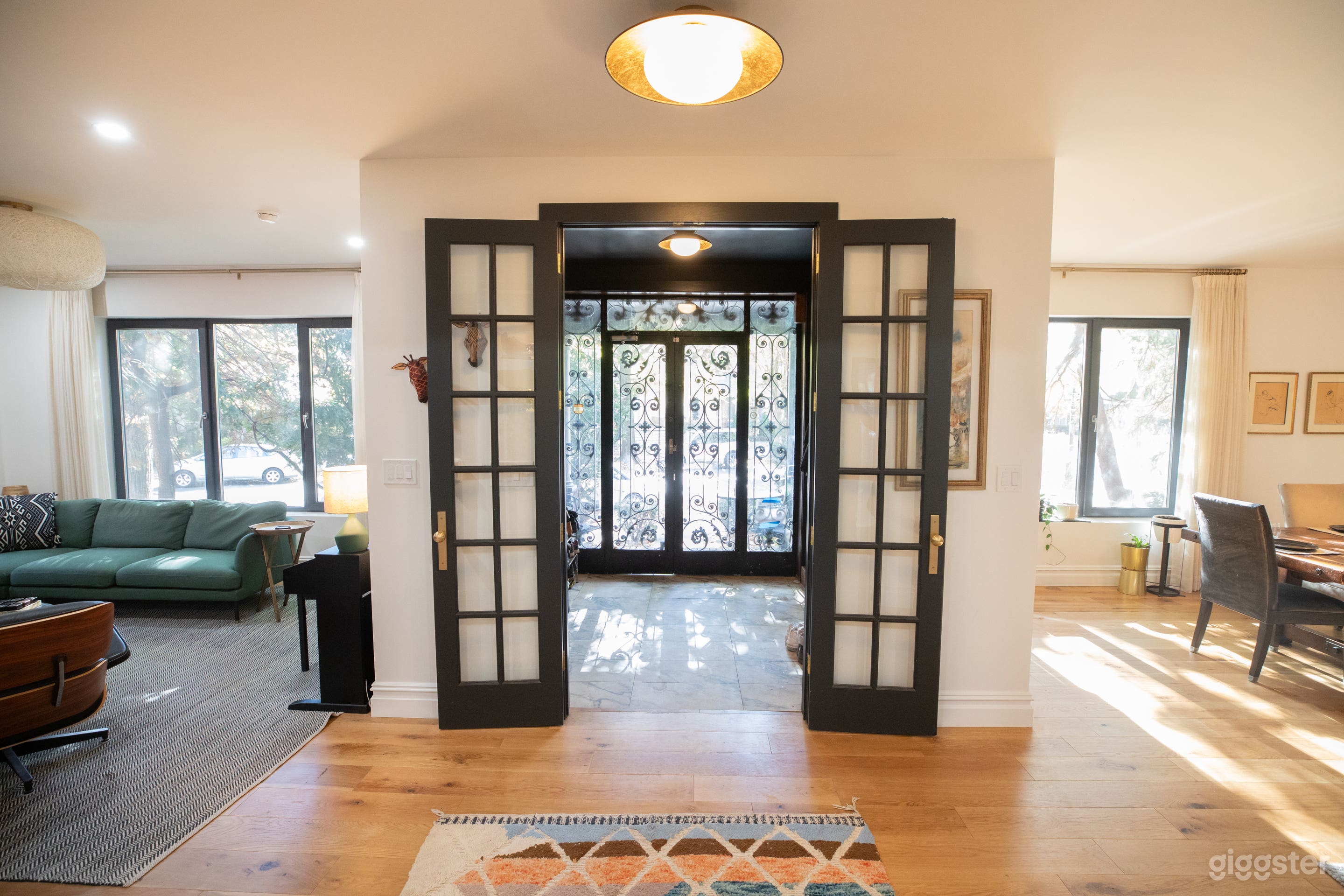 Welcome to our large, open plan filming space. The layout allows for various angles and shots. The home includes several bedrooms, offices, bathrooms and open spaces. 