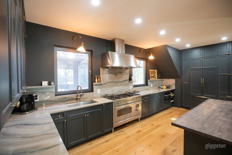  Proprietà Angolare OpenPlan Ristrutturata a Brooklyn/Ditmas 