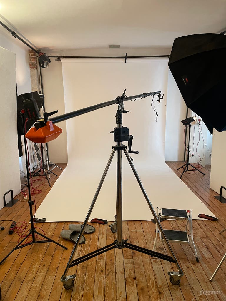  Voll ausgestattetes Fotostudio in einem Loft aus dem 19. Jahrhundert 
