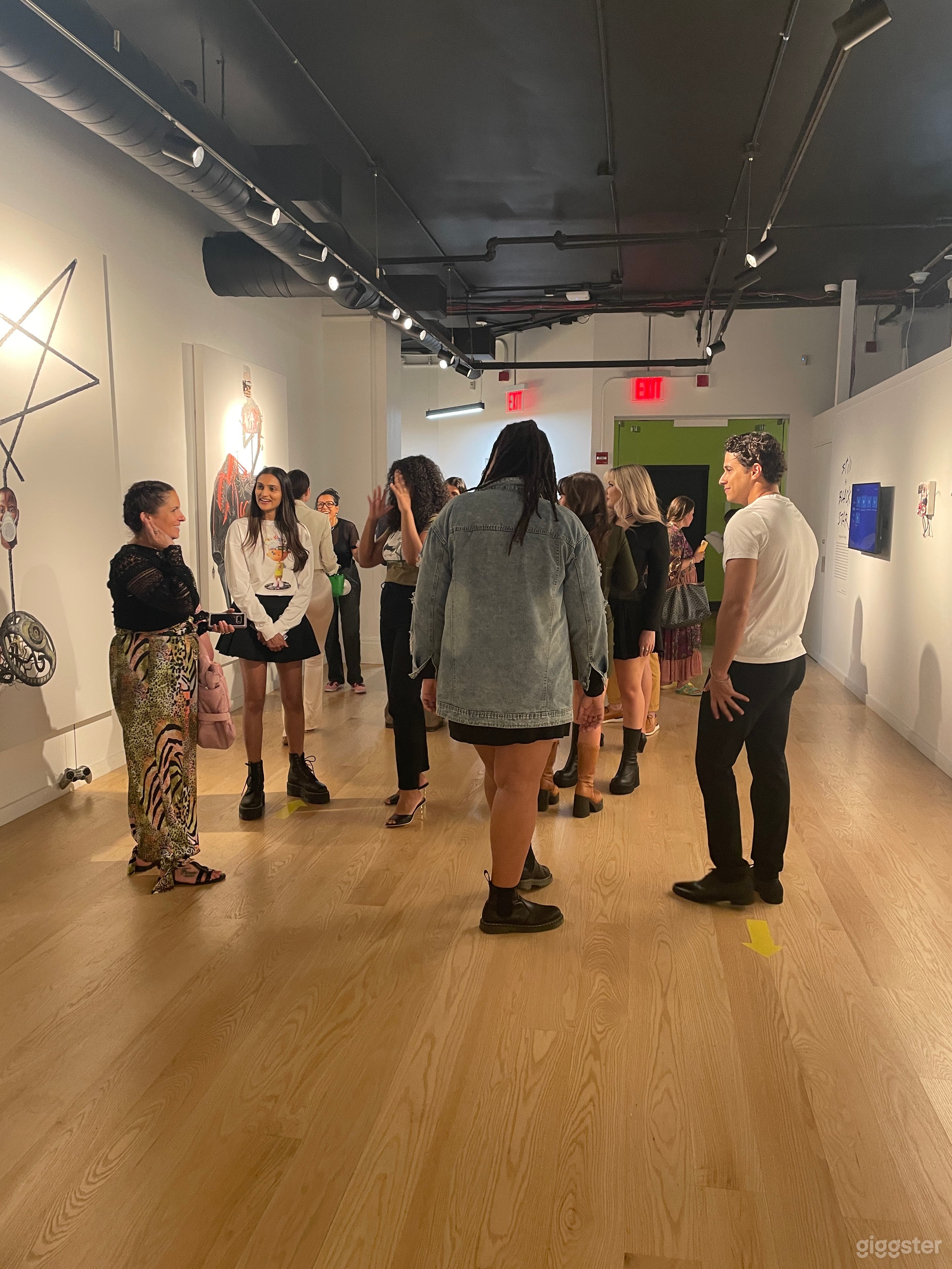 A Quiet and Elegant Location Photo 4