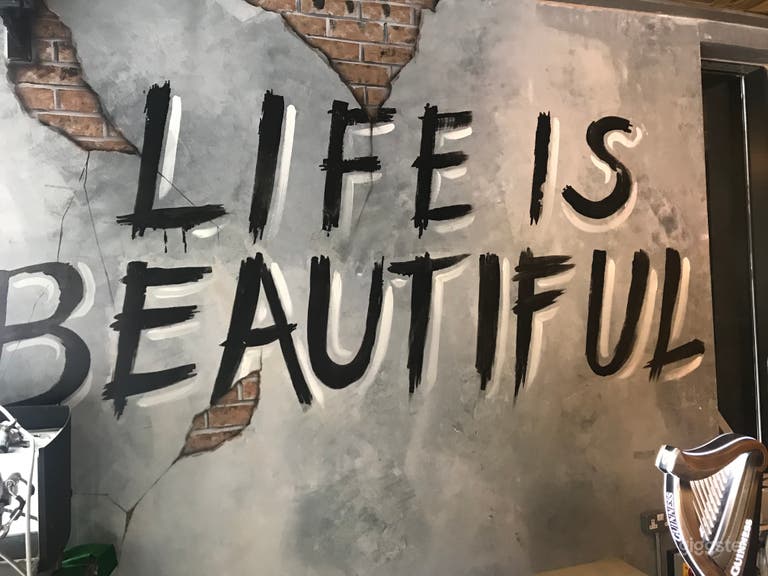  Graffiti to take your photos against 