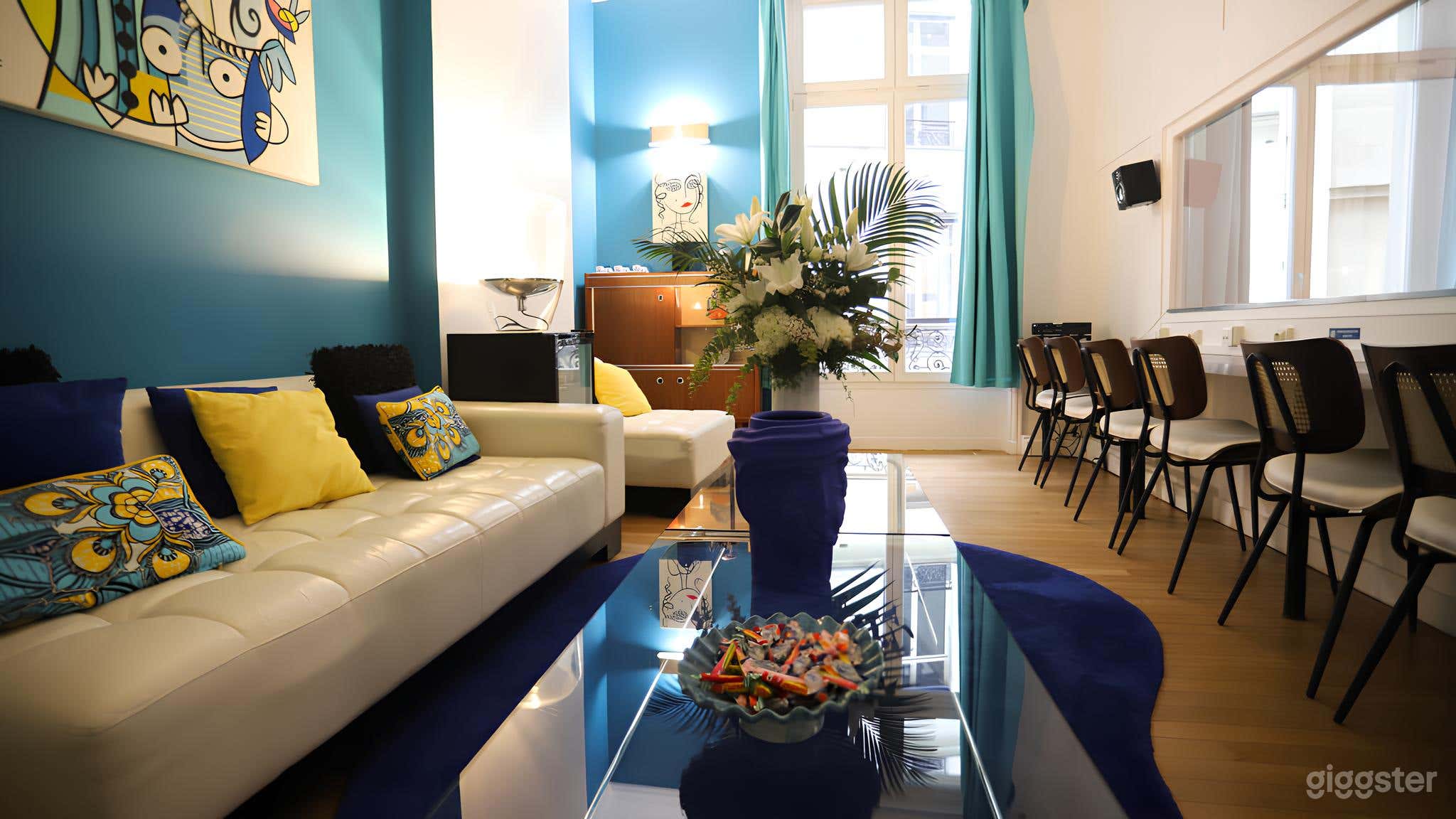Photo de Blue Room -  Calm and Professional Atmosphere 3