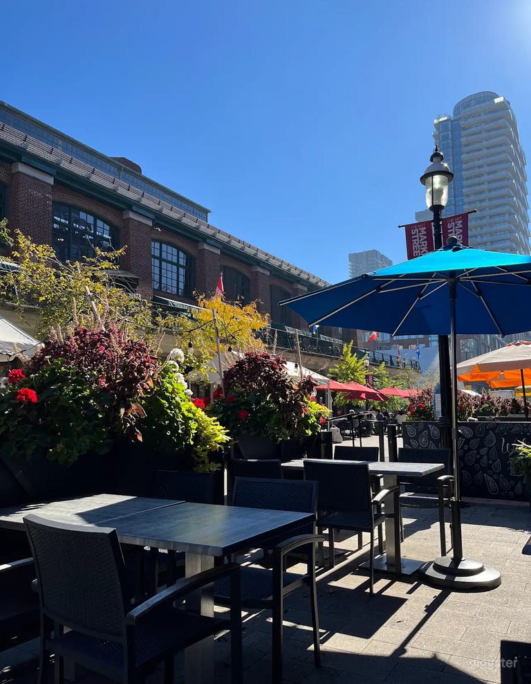  Vibrant Indian restaurant  