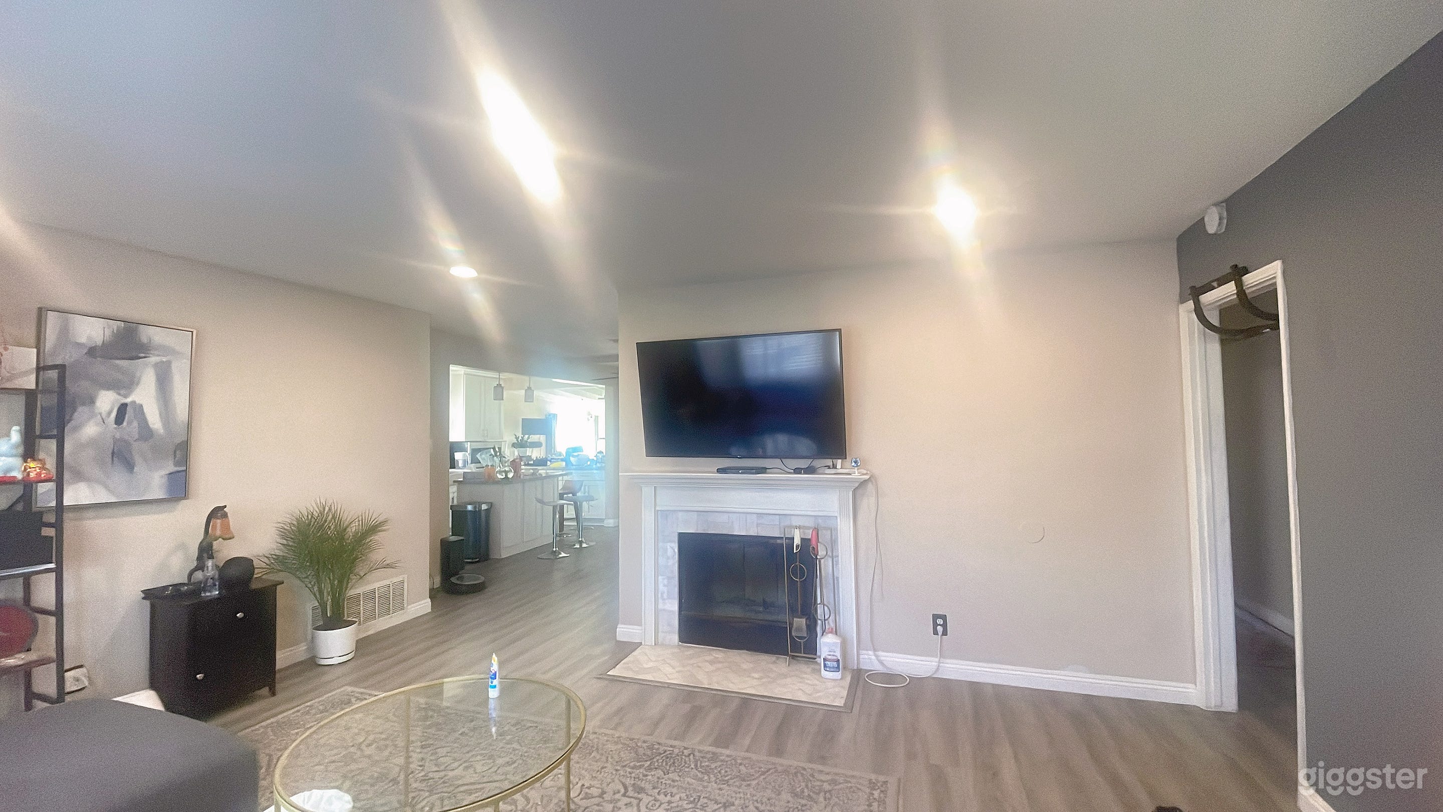 Filming Friendly Location Photo 4